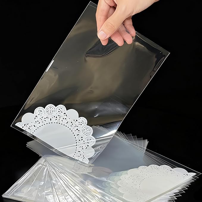 AimtoHome Cellophane Treat Bags Clear Doilies, 9x6 inches, 50 Pack with Ties,Small Party Favors bags for Cookie Candy Popcorn