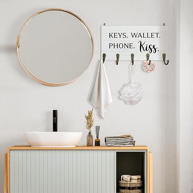Keys Wallet Phone Kiss Key Holder for Wall 10"x5.12", Entryway Key Hanger Wall Mount, Gifts for Couples Family Cute House Wooden Hanging Keys Holder Decor for Entryway Front Door（5 Hooks）