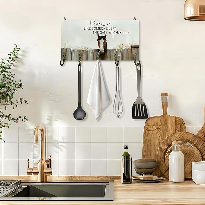 Horse Decor Key Holder for Wall 10"x5.12", Horse Gifts Key Hanger Wall Mount, Live Like Someone Left The Gate Open Rustic Farmhouse Wooden Hanging Keys Holder Decor for Entryway